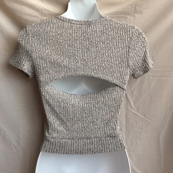 Green Envelope | Open-Back Top - Picture 9 of 9